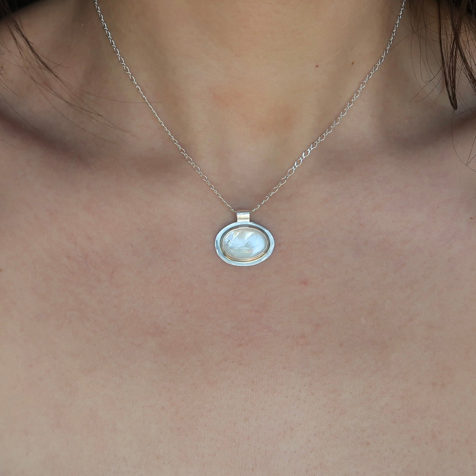 mother of pearl halo pendant