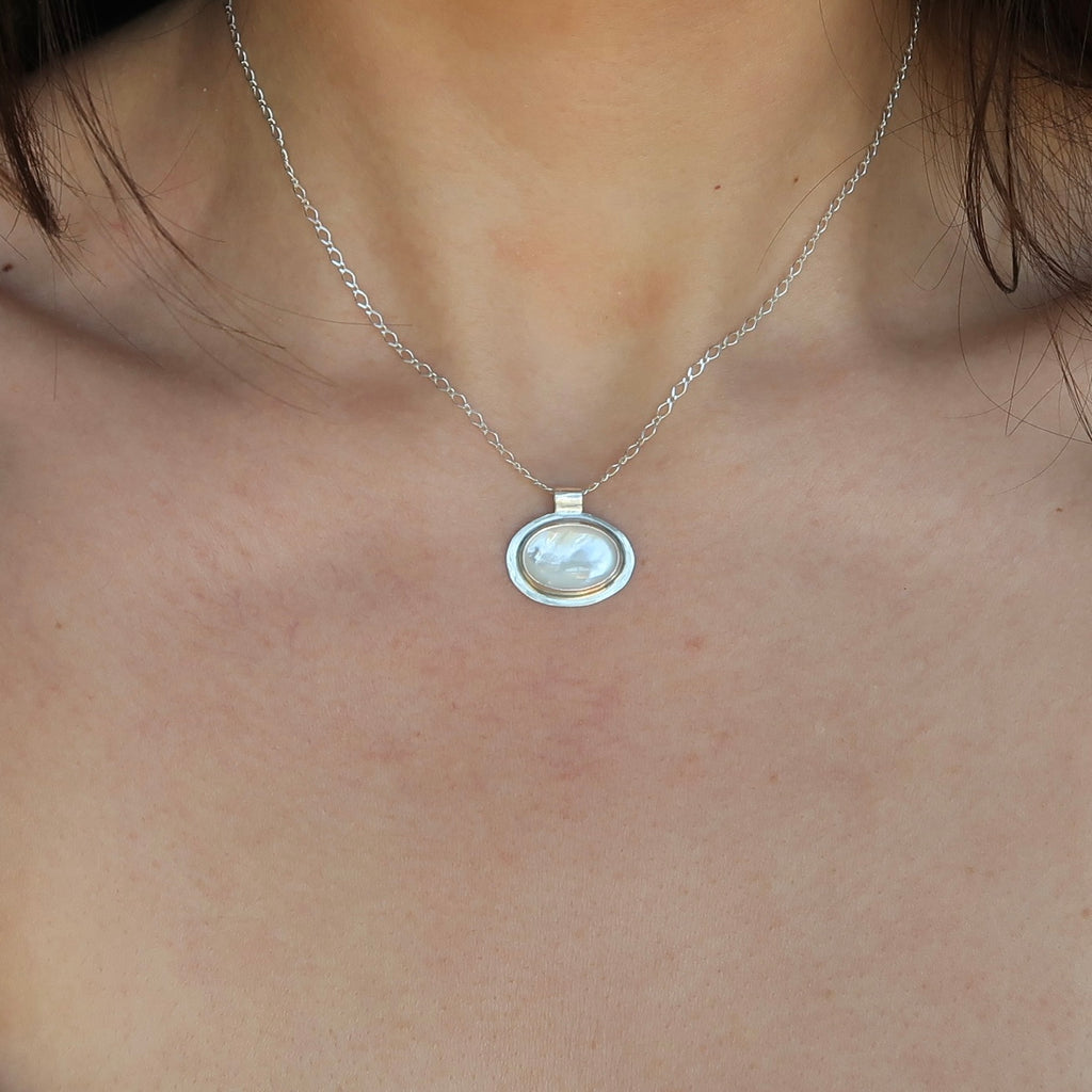 mother of pearl halo pendant
