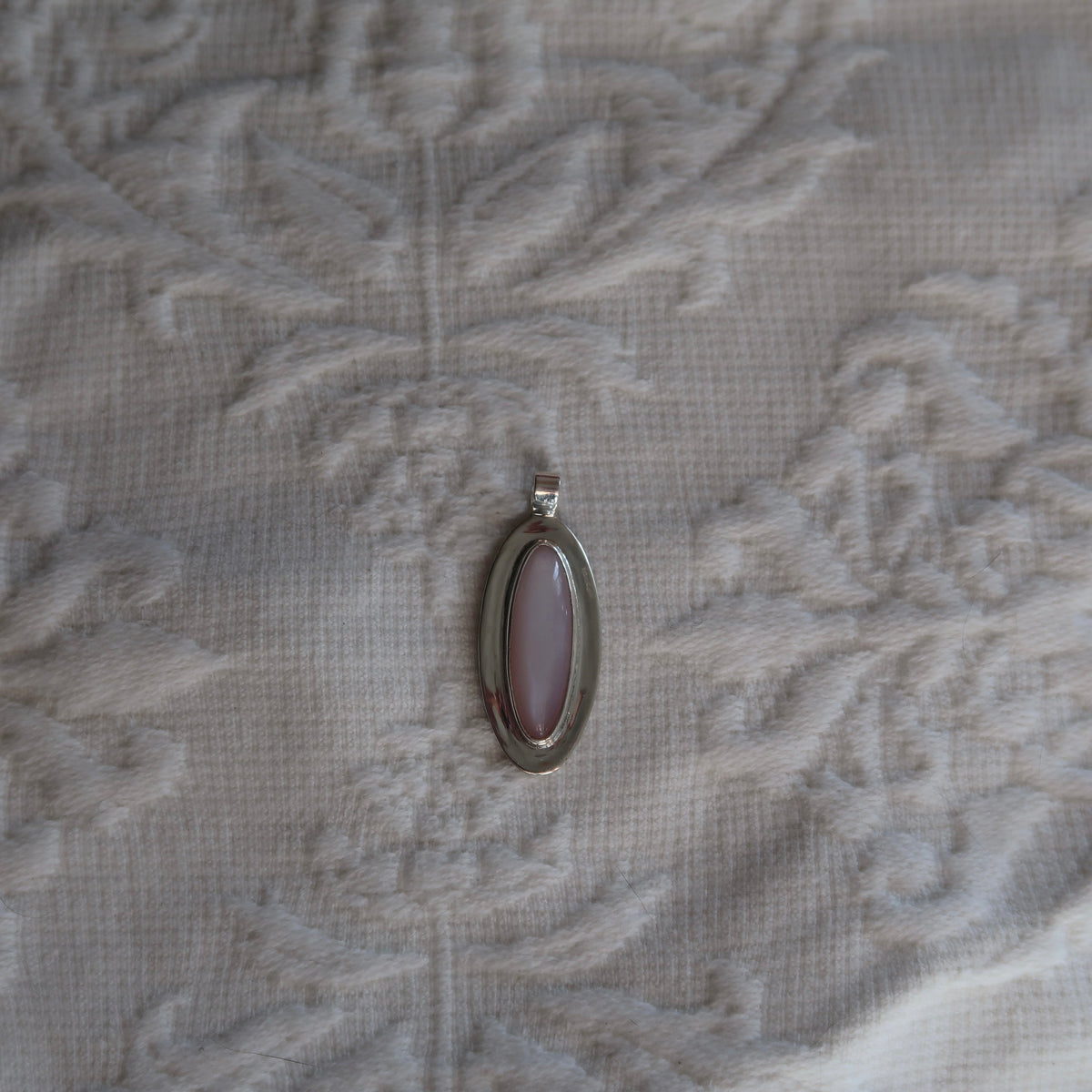 breeze pendant